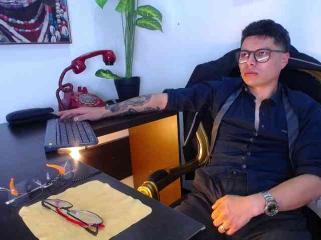 AquilesTaylor Sex Cam Show