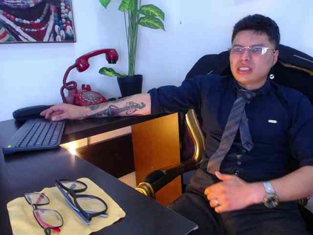 AquilesTaylor Sex Cam Show