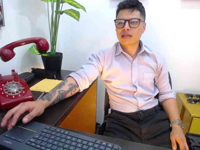 AquilesTaylor Sex Cam Show