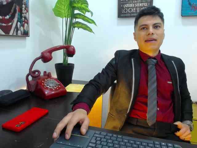AquilesTaylor Sex Cam Show