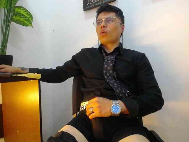 AquilesTaylor Sex Cam Show