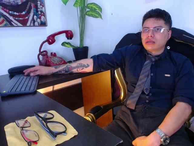 AquilesTaylor Sex Cam Show