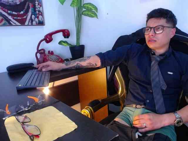 AquilesTaylor Sex Cam Show