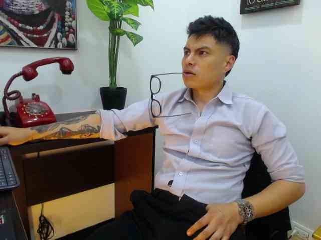 AquilesTaylor Sex Cam Show