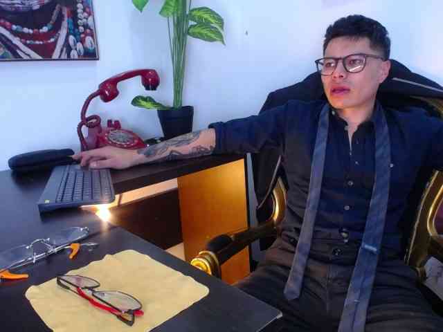 AquilesTaylor Sex Cam Show