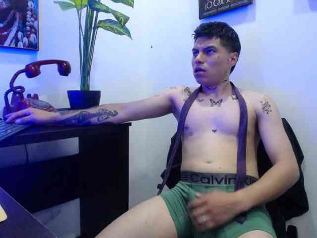AquilesTaylor AquilesTaylor