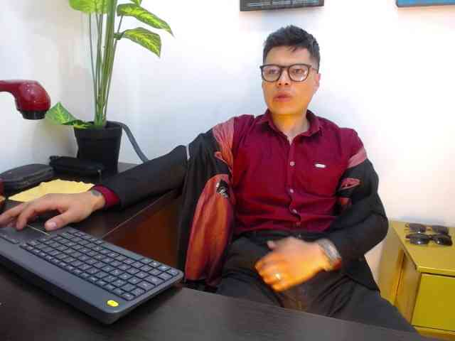 AquilesTaylor Sex Cam Show