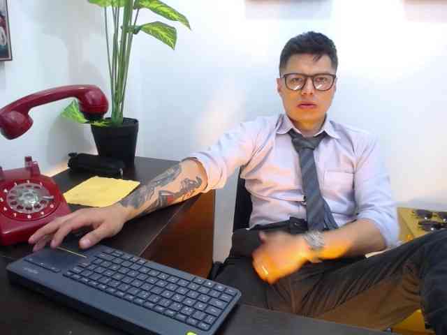 AquilesTaylor Sex Cam Show