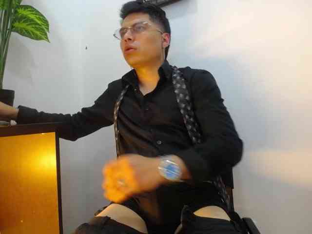 AquilesTaylor Sex Cam Show