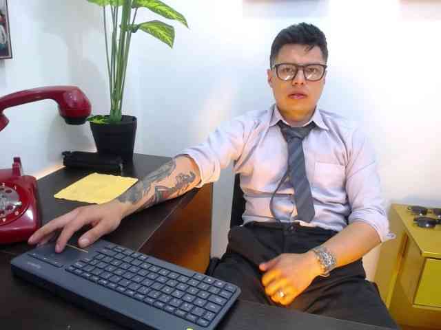 AquilesTaylor Sex Cam Show