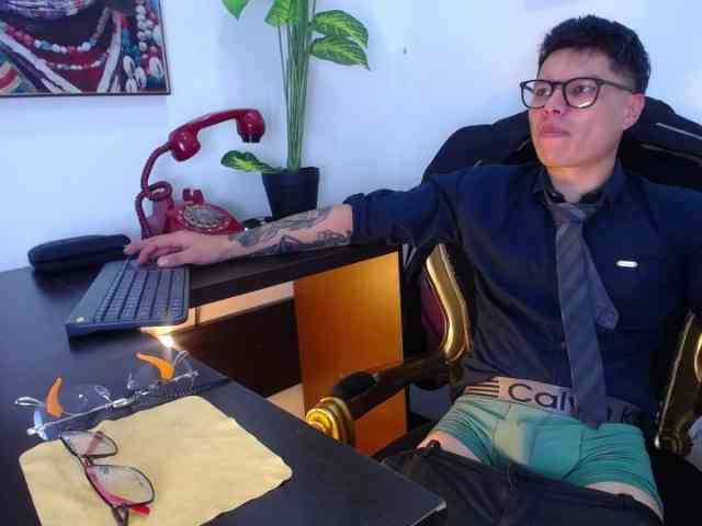 AquilesTaylor Sex Cam Show