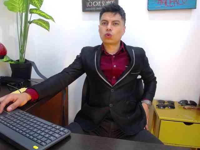 AquilesTaylor Sex Cam Show