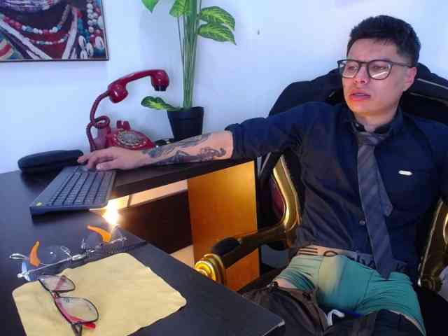 AquilesTaylor Sex Cam Show