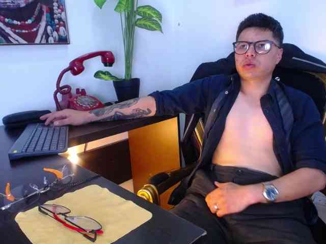AquilesTaylor Sex Cam Show