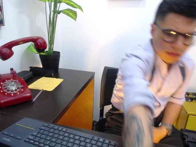 AquilesTaylor Sex Cam Show