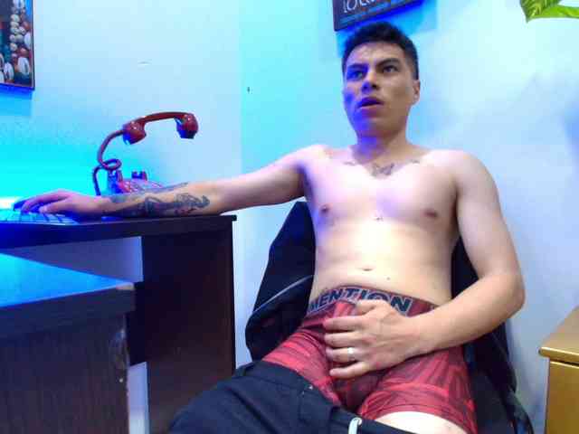 AquilesTaylor AquilesTaylor
