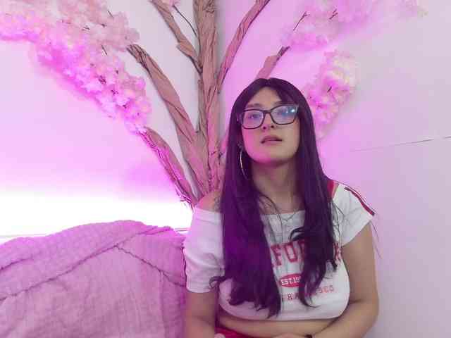 Melany-Noir webcam