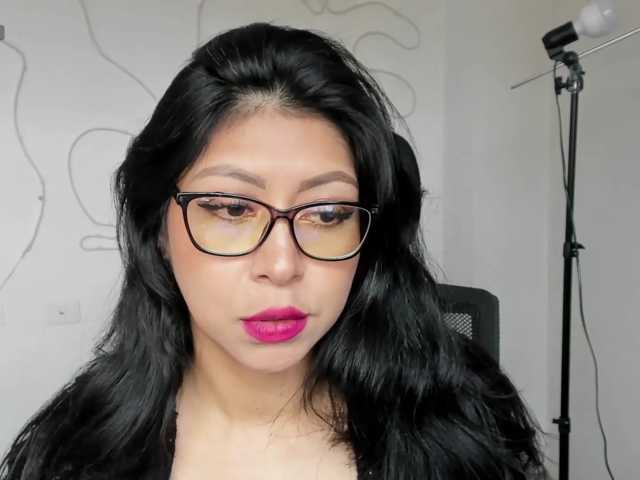 valentinaGoddess live cam on BongaCams
