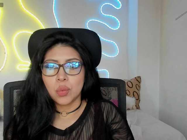 valentinaGoddess live cam on BongaCams
