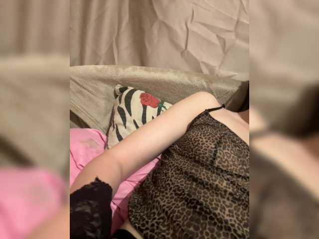 dinad64 live cam on BongaCams
