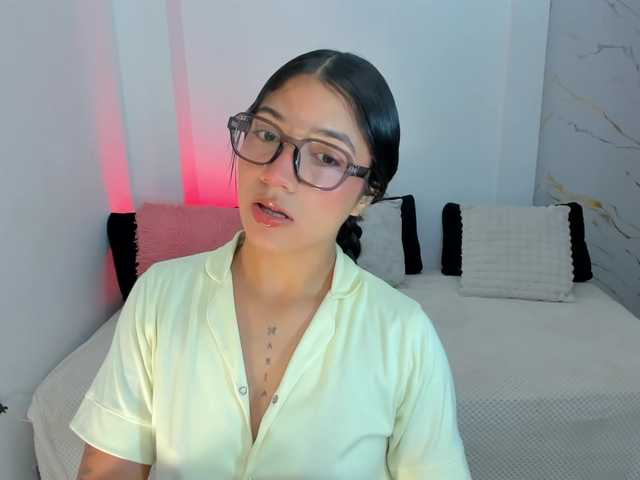 imAprill live cam on BongaCams