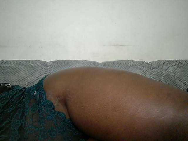 CurvyR live cam on BongaCams