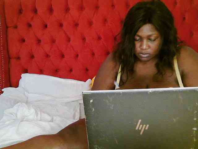 CurvyR webcam