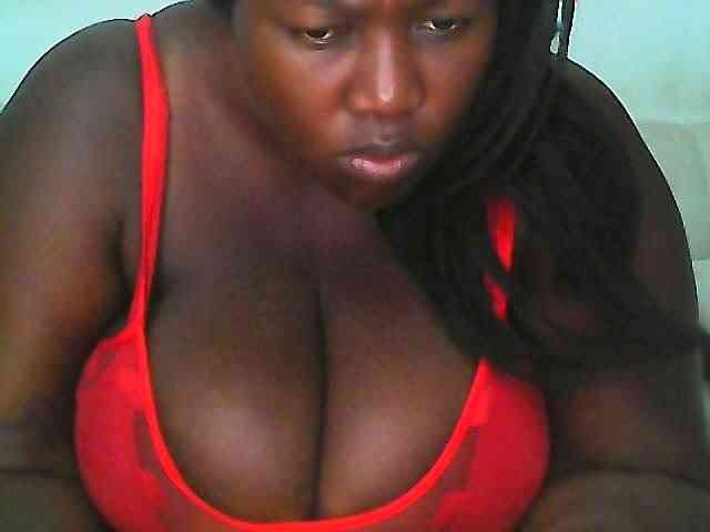 CurvyR Live Webcam on BongaCams