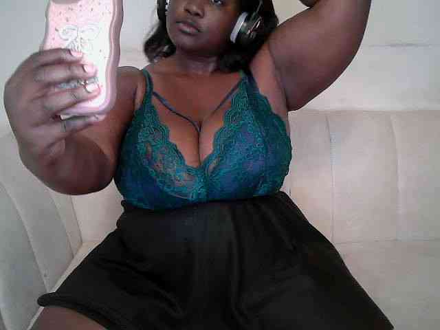 CurvyR webcam