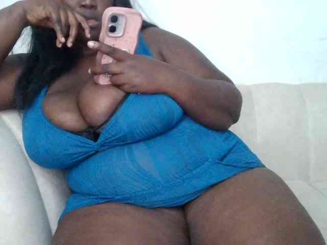 CurvyR webcam
