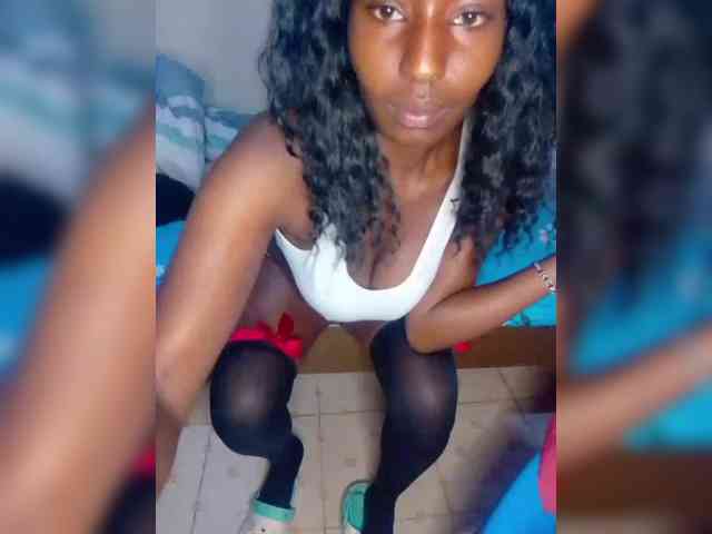 NubianFlirt webcam