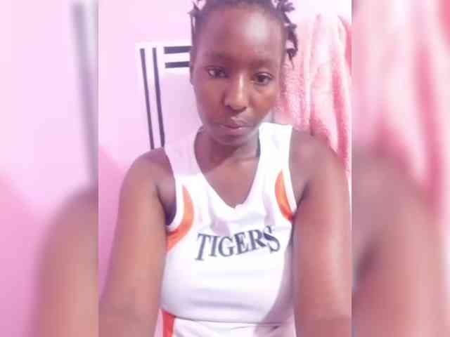 NubianFlirt webcam