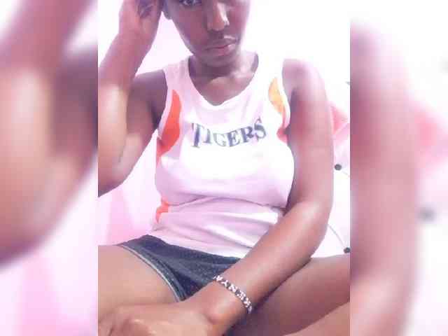 NubianFlirt webcam