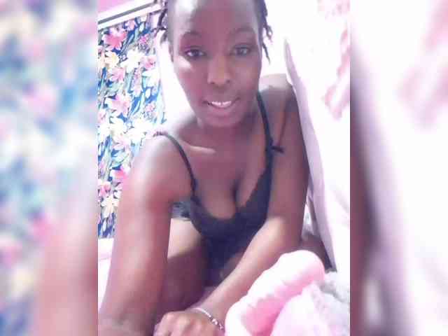 NubianFlirt webcam
