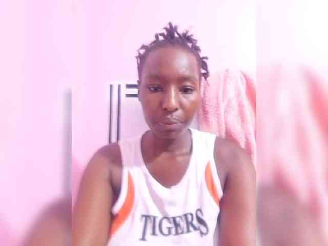 NubianFlirt webcam