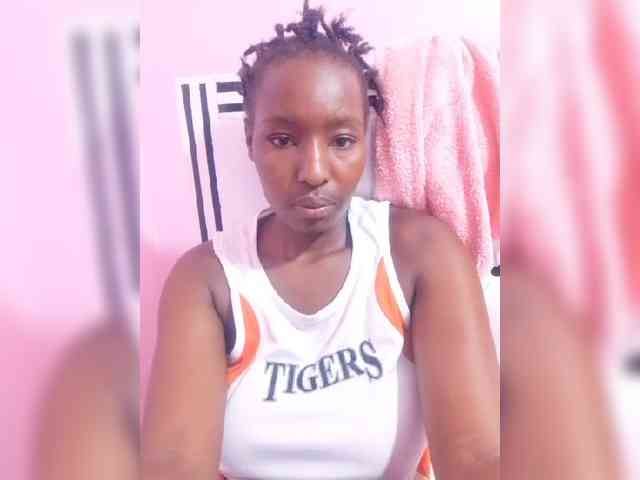 NubianFlirt webcam