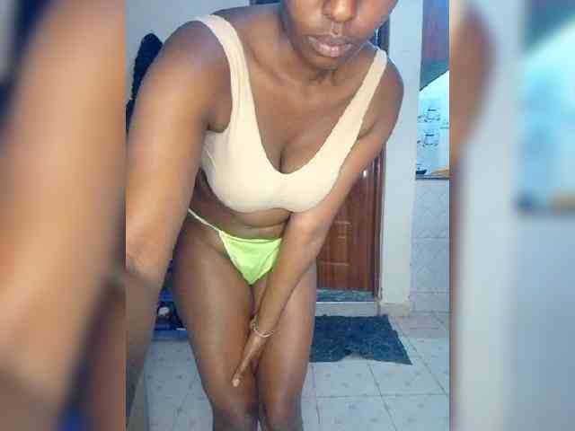 NubianFlirt webcam