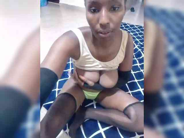 NubianFlirt webcam