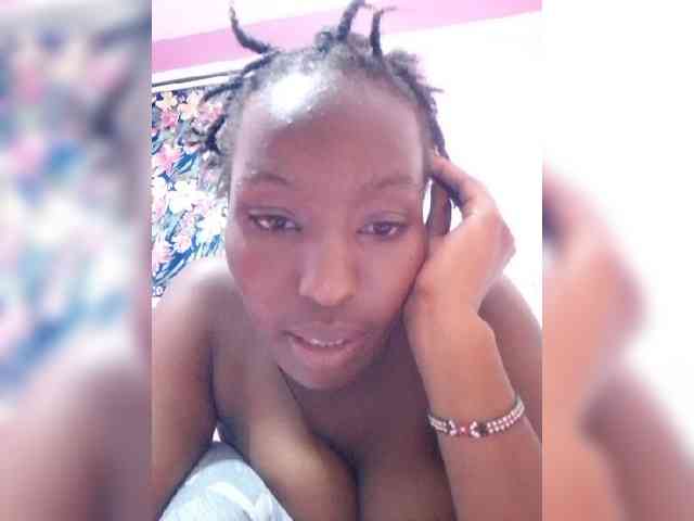 NubianFlirt webcam