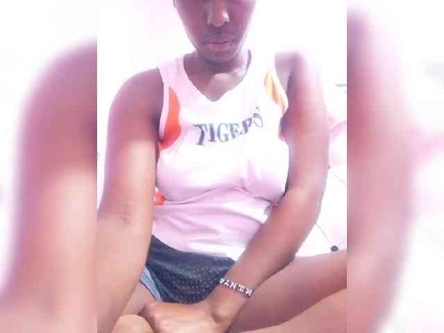 NubianFlirt webcam