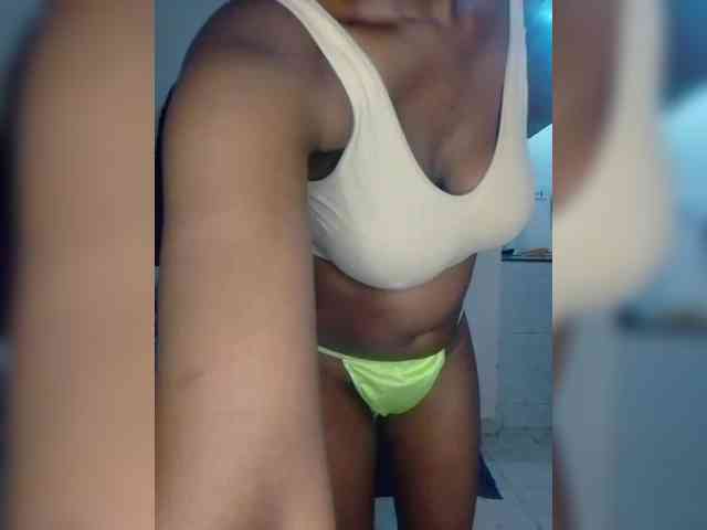 NubianFlirt webcam