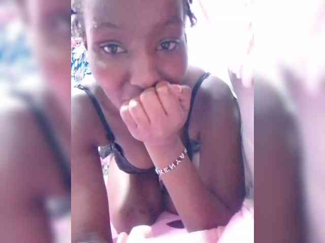 NubianFlirt webcam
