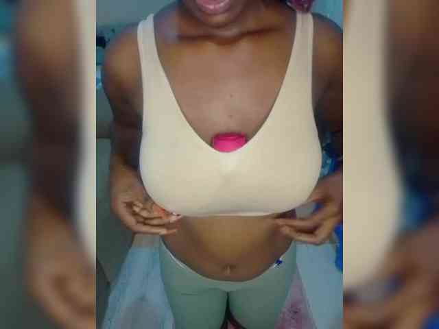 NubianFlirt webcam