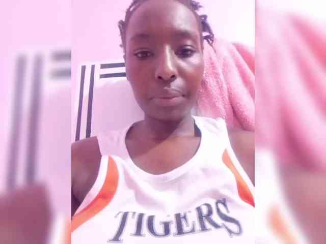 NubianFlirt webcam