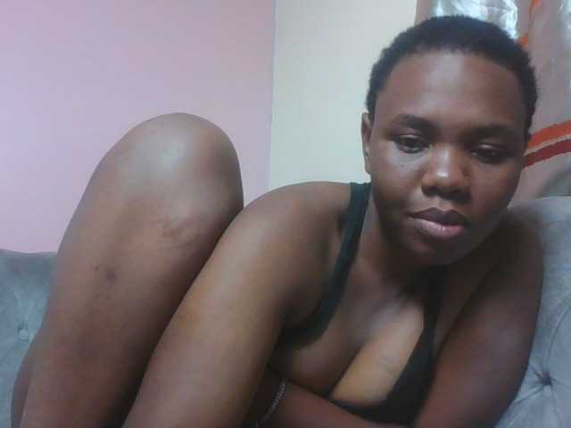 Kittydew live cam on BongaCams
