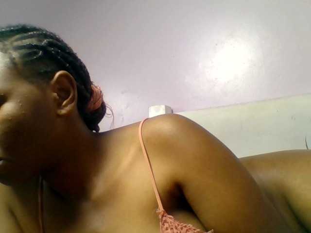 Kittydew live webcam show