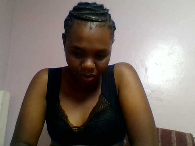 Kittydew live cam on BongaCams