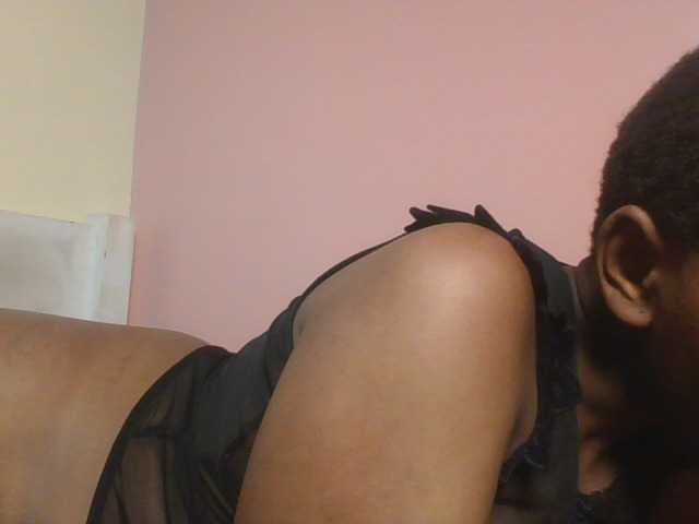 Kittydew live cam on BongaCams