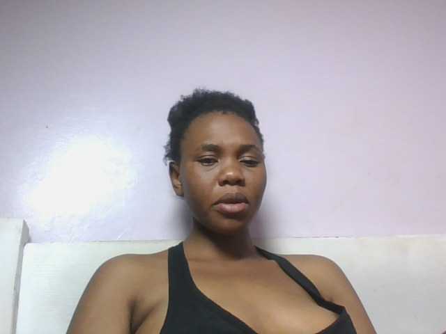 Kittydew live cam on BongaCams