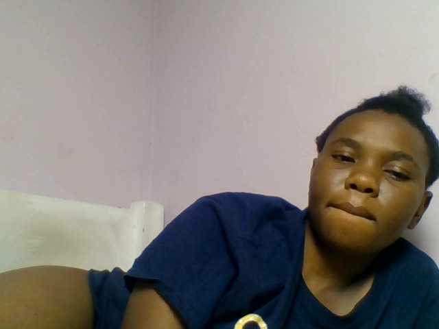 Kittydew live cam on BongaCams